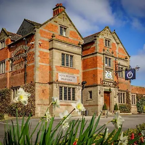 Grosvenor & **** Pulford
